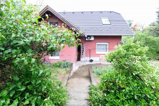 Eladó családi ház, Gödöllőn 69.99 M Ft, 4 szobás