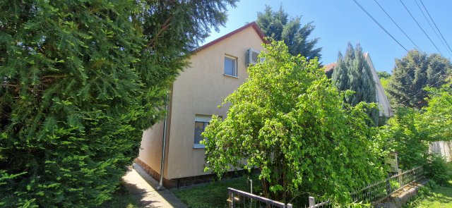 Eladó családi ház, Balatonbogláron 84.9 M Ft, 3 szobás