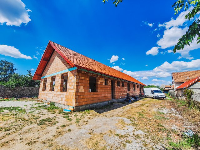 Eladó ikerház, Monoron 87.7 M Ft, 5 szobás / költözzbe.hu