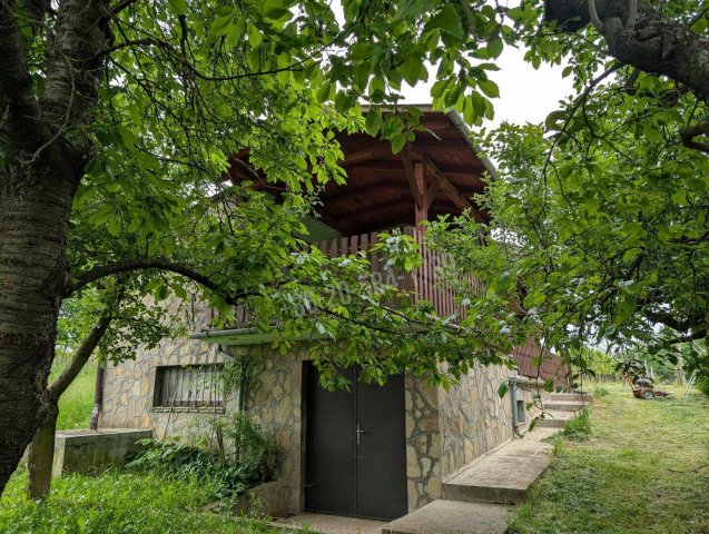 Eladó nyaraló, Csapiban 13.9 M Ft, 2 szobás