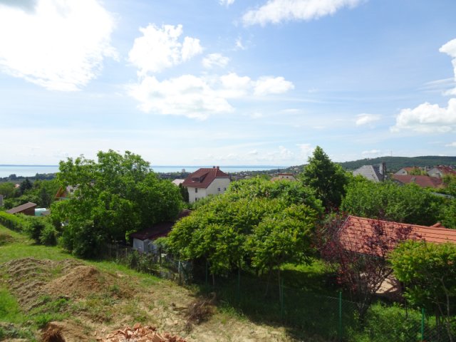 Eladó családi ház, Balatonalmádiban 230 M Ft, 5 szobás