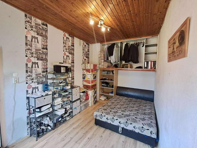 Eladó családi ház, Budapesten, XV. kerületben 20.9 M Ft