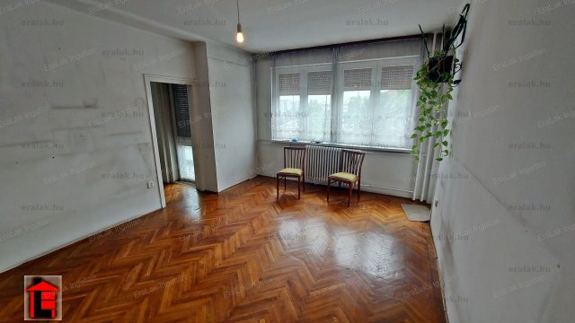 Eladó téglalakás, Győrött 39.9 M Ft, 2 szobás