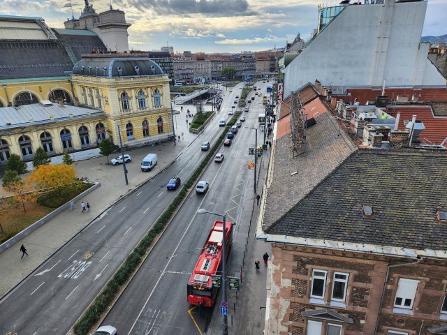 Eladó téglalakás, Budapesten, VII. kerületben, Thököly úton