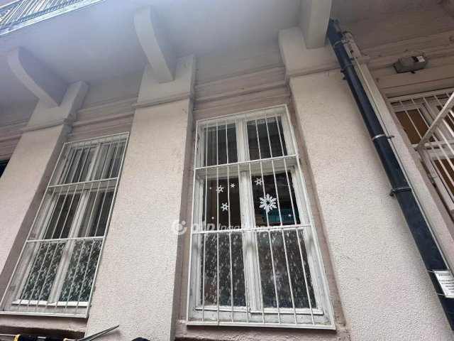 Eladó téglalakás, Budapesten, IX. kerületben 42.9 M Ft, 1 szobás