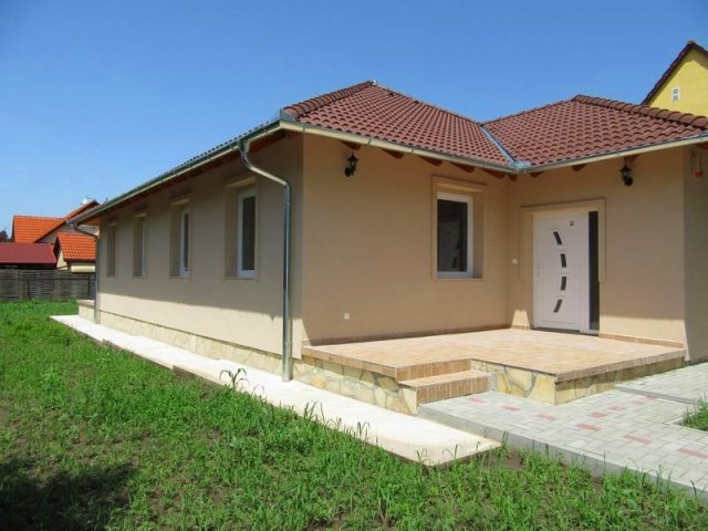 Eladó családi ház, Érden 120 M Ft, 4 szobás