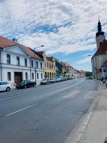 Eladó téglalakás, Mosonmagyaróváron 13.5 M Ft, 2 szobás