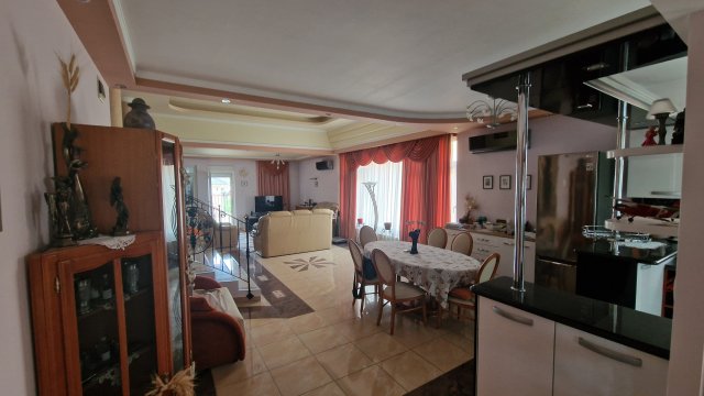 Eladó családi ház, Berettyóújfaluban 119 M Ft, 4 szobás