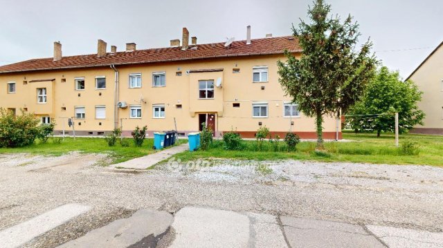 Eladó téglalakás, Mályin 36.99 M Ft, 2 szobás