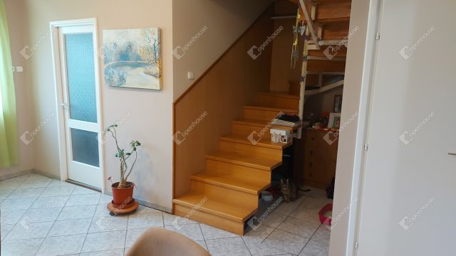 Eladó családi ház, Szarvason 64.9 M Ft, 5 szobás