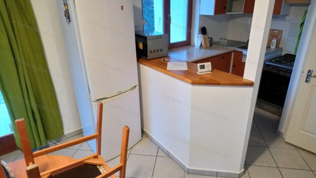 Kiadó családi ház, albérlet, Komáromban 350 E Ft / hó