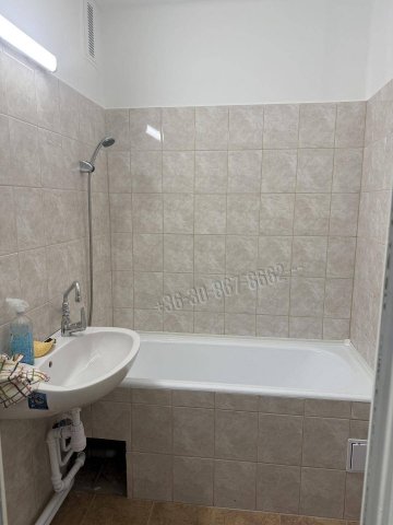 Kiadó panellakás, albérlet, Dunaújvárosban 140 E Ft / hó