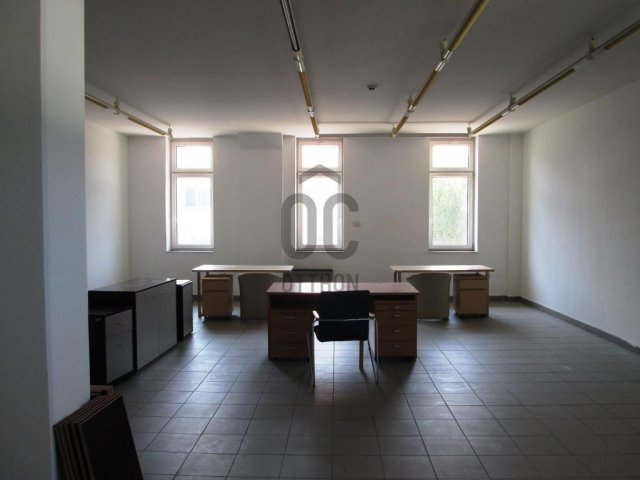 Kiadó iroda, Budapesten, III. kerületben 518 E Ft / hó
