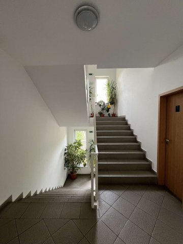 Eladó téglalakás, Egerben 79 M Ft, 4 szobás
