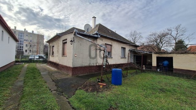 Eladó családi ház, Kalocsán 33.5 M Ft, 4 szobás
