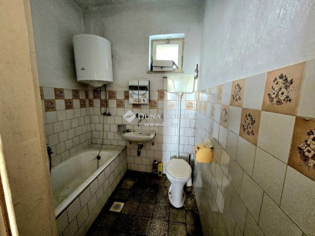 Eladó családi ház, Geresdlakon 14.9 M Ft, 3 szobás