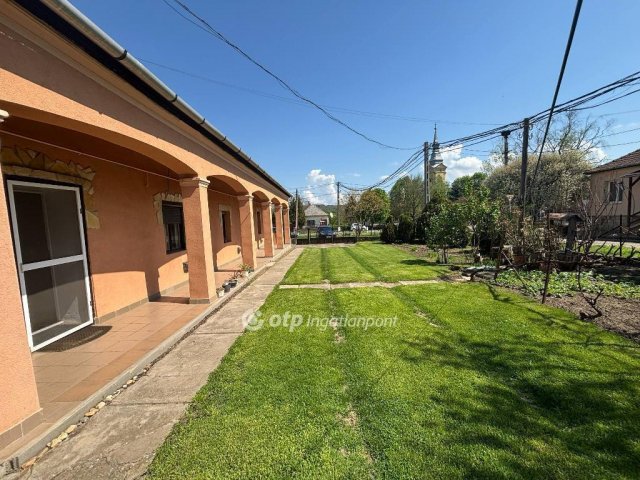 Eladó családi ház, Alsóvadászon 16.5 M Ft, 3 szobás