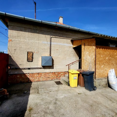 Eladó családi ház, Szegeden 44.9 M Ft, 3 szobás