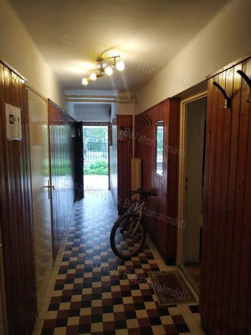 Eladó családi ház, Balatonalmádiban 131 M Ft, 4+1 szobás