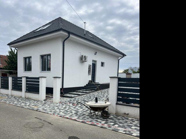 Eladó családi ház, Vámospércsen 75 M Ft, 5 szobás
