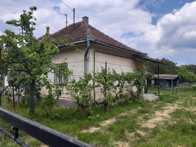Eladó családi ház, Tarnaörsön 6.9 M Ft, 2 szobás