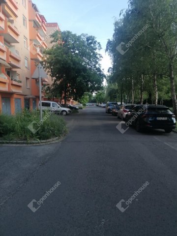 Eladó panellakás, Győrött 45.9 M Ft, 2 szobás