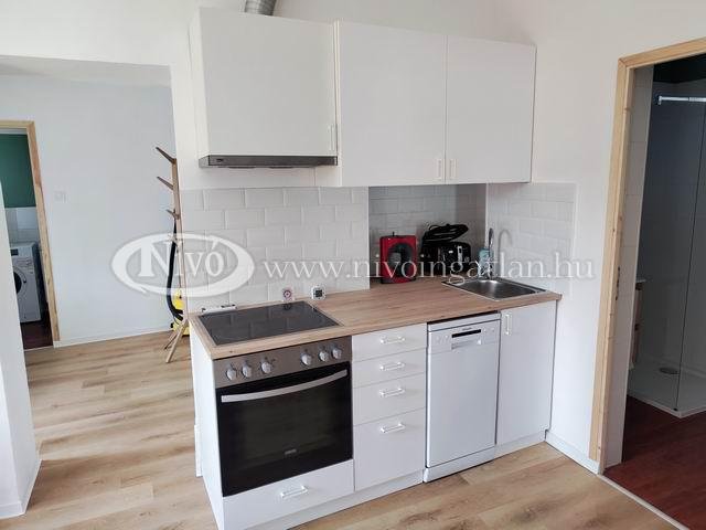 Kiadó téglalakás, albérlet, Veszprémben 290 E Ft / hó