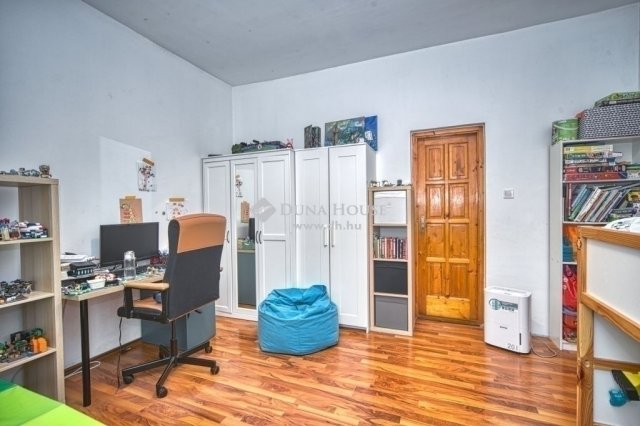 Eladó családi ház, Budapesten, XVIII. kerületben 79.9 M Ft