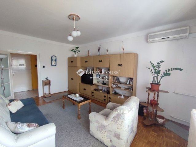 Eladó téglalakás, Kecskeméten 35.99 M Ft, 2 szobás