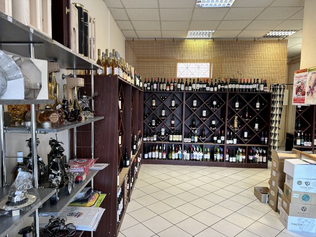Eladó üzlethelyiség, Szolnokon 54.5 M Ft / költözzbe.hu