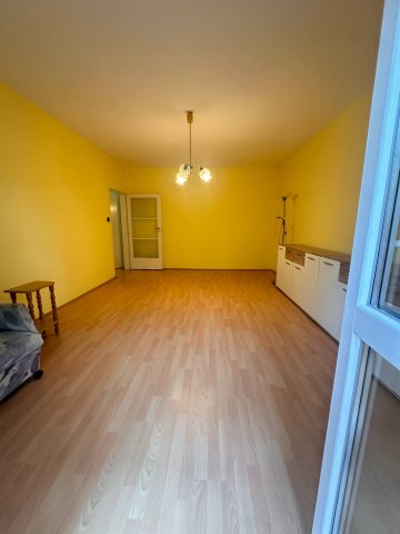 Eladó panellakás, Pécsett, Berze Nagy János utcában 37.9 M Ft