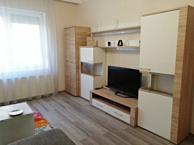 Kiadó téglalakás, albérlet, Debrecenben 260 E Ft / hó, 2 szobás