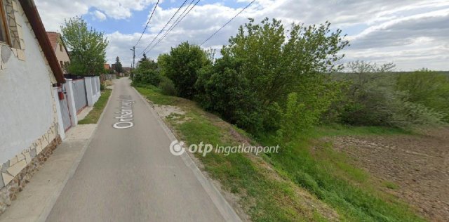 Eladó telek, Martonvásáron 13.5 M Ft / költözzbe.hu