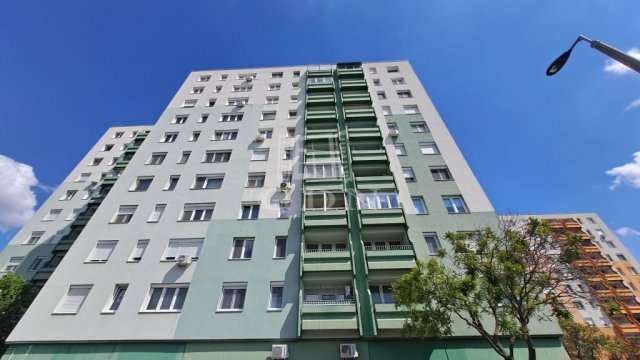 Eladó panellakás, Budaörsön, Szivárvány utcában 52.99 M Ft