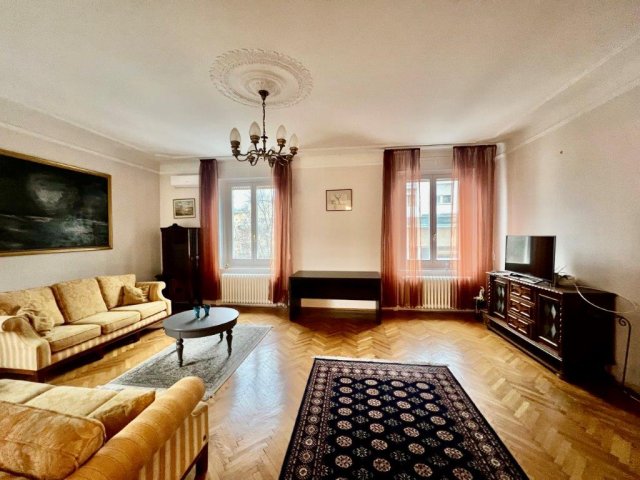 Eladó téglalakás, Budapesten, II. kerületben, Bimbó úton