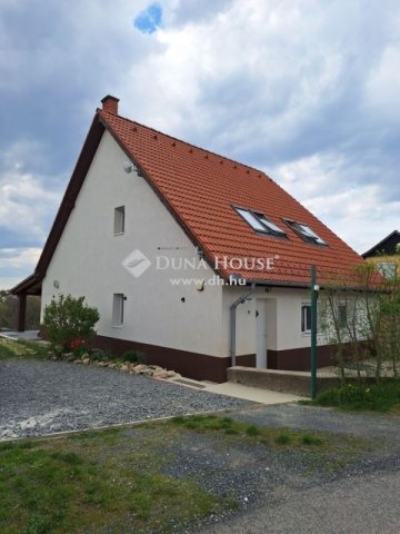 Eladó családi ház, Zalaegerszegen 107 M Ft, 5 szobás