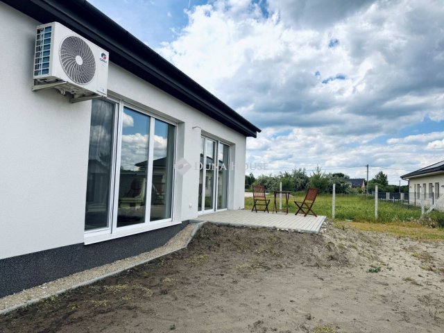 Eladó családi ház, Székesfehérvárott 98 M Ft, 4 szobás