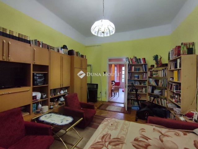 Eladó téglalakás, Kecskeméten 41 M Ft, 3 szobás
