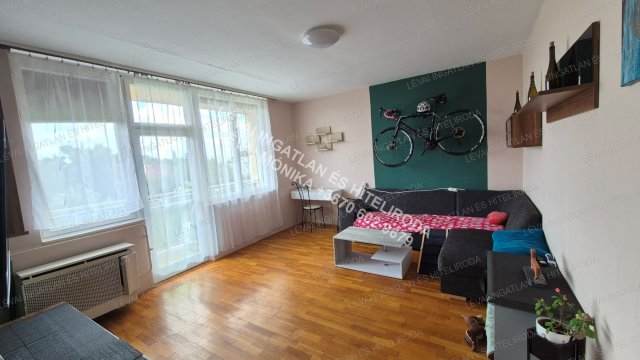 Eladó téglalakás, Békéscsabán 22.9 M Ft, 2 szobás