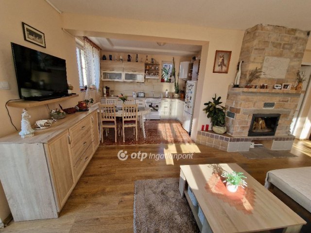 Eladó családi ház, Miskolcon 62 M Ft, 4+2 szobás