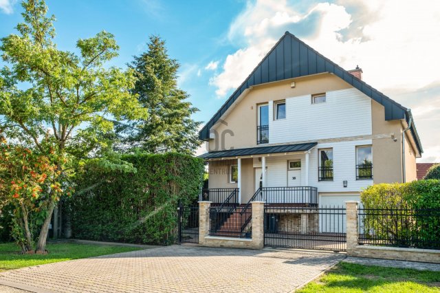 Kiadó családi ház, albérlet, Nagykovácsiban 1011 E Ft / hó