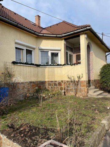 Eladó családi ház, Pilisvörösváron 70 M Ft, 2 szobás