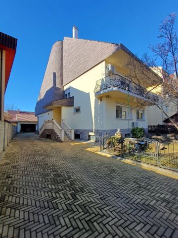 Eladó családi ház, Nyíregyházán 170 M Ft, 4 szobás