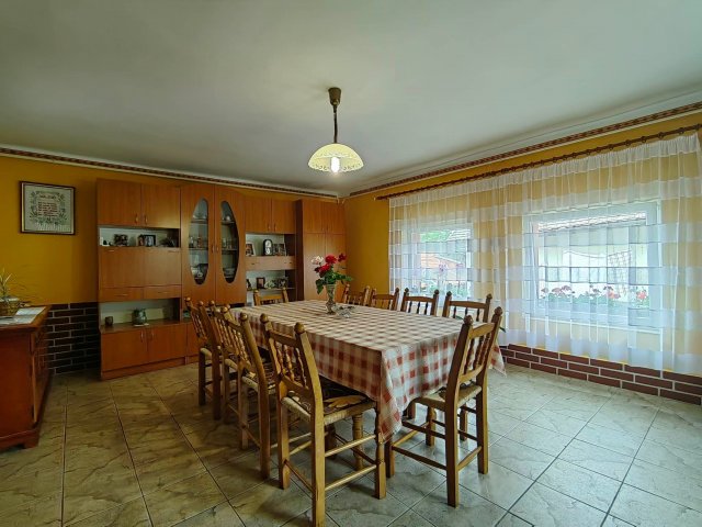 Eladó családi ház, Cikón 25.9 M Ft, 4 szobás