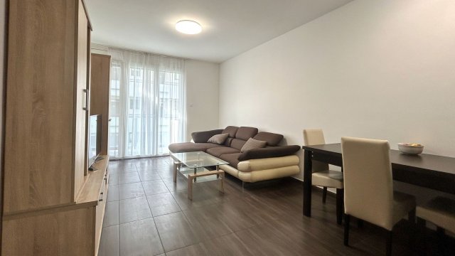 Kiadó téglalakás, albérlet, Debrecenben 340 E Ft / hó, 3 szobás
