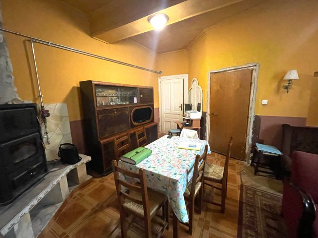 Eladó családi ház, Celldömölkön 32 M Ft, 4 szobás