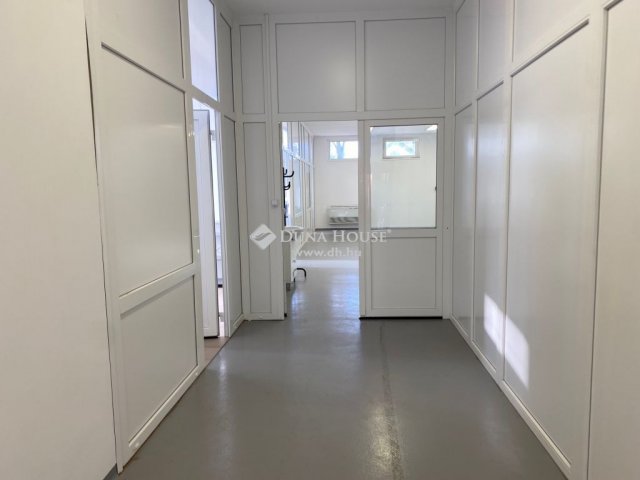 Eladó családi ház, Sződligeten 150 M Ft, 1 szobás