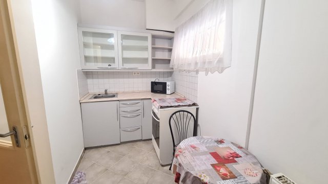Kiadó téglalakás, albérlet, Pécsett 140 E Ft / hó, 1 szobás