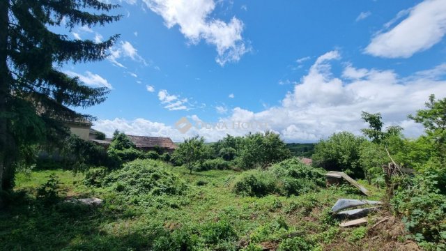 Eladó családi ház, Karádon 5.5 M Ft, 1 szobás