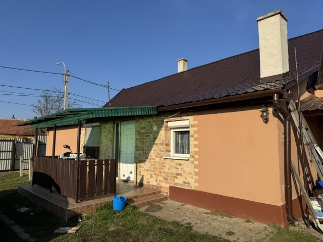 Eladó családi ház, Jászapátiban 23.9 M Ft, 3+1 szobás